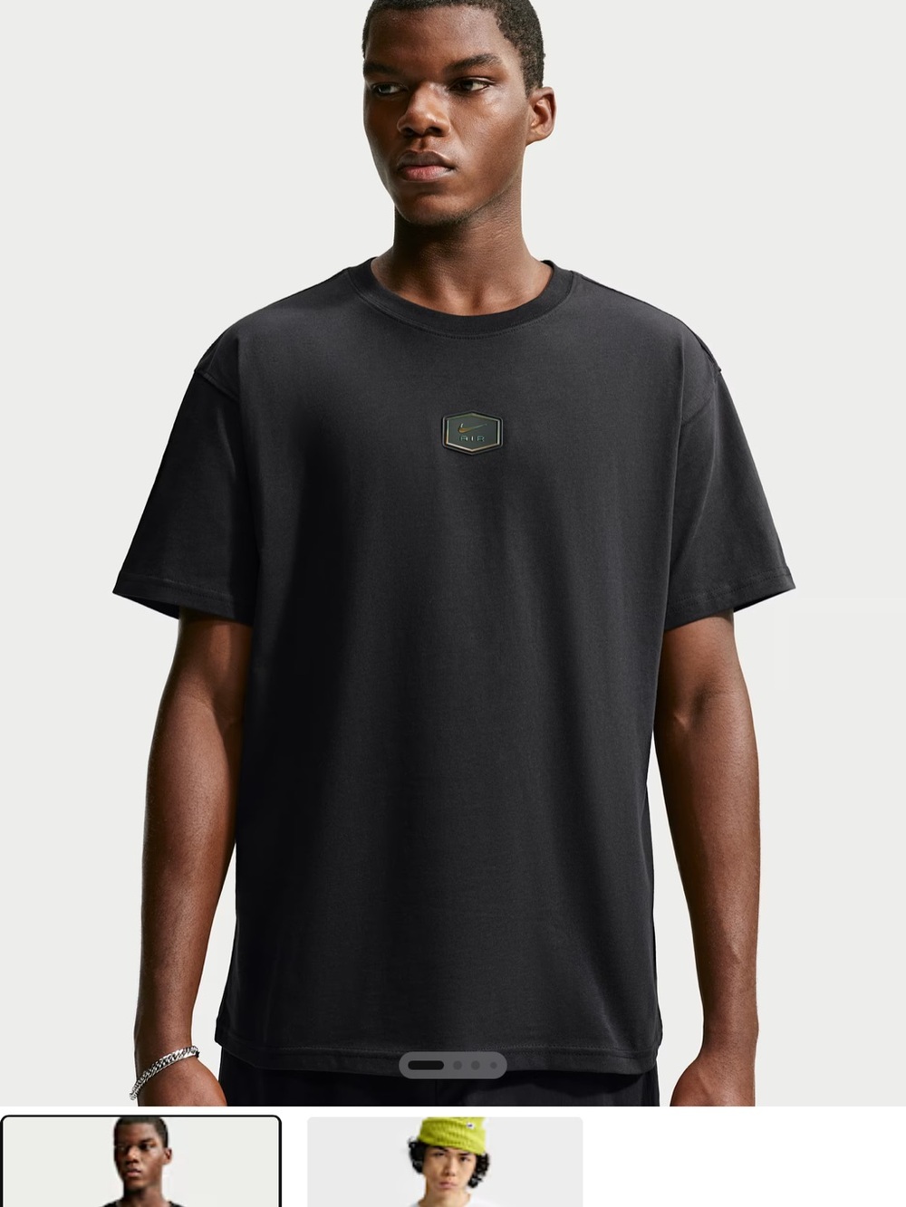 Nike sportswear- The Nike Tee-Men's Black Logo Patch Crewneck T-Shirt